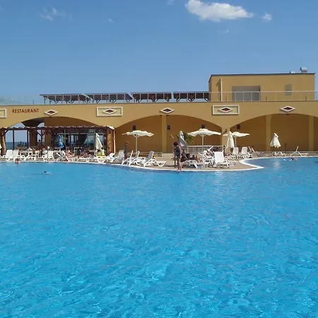 In Midia Grand