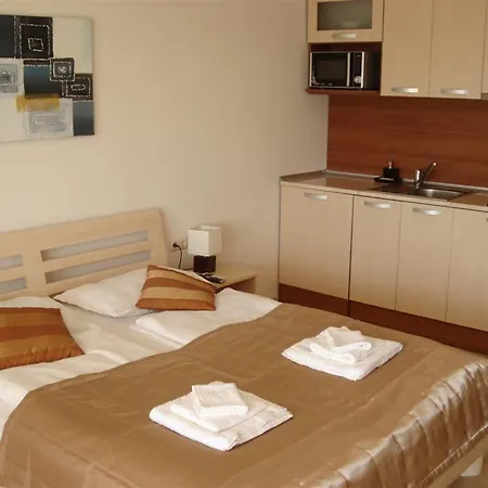 In Midia Grand Apartment
