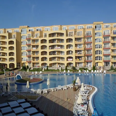 In Midia Grand *