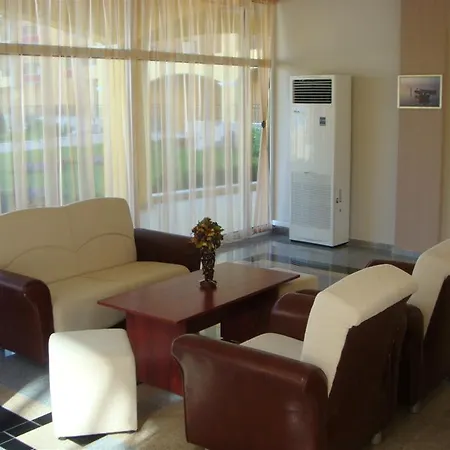 In Midia Grand Apartment