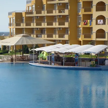 In Midia Grand